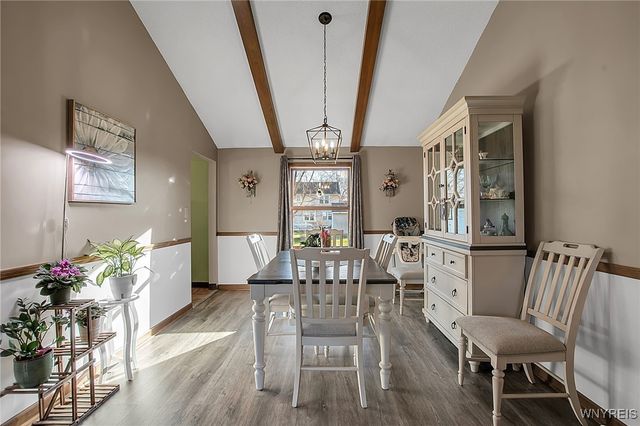 10 Mcintosh Drive, Lockport City, NY 14094