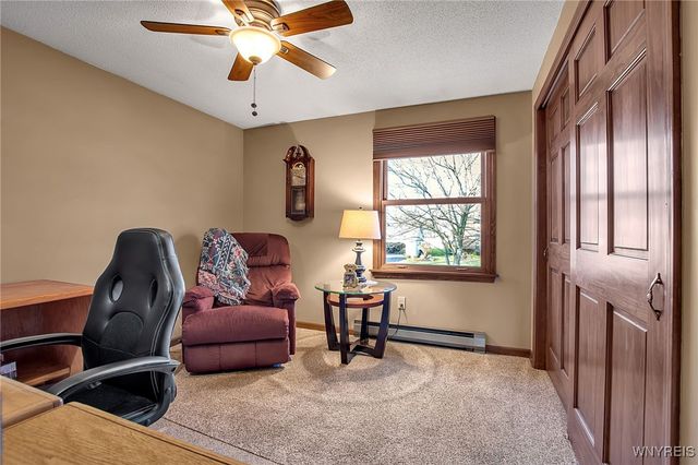 10 Mcintosh Drive, Lockport City, NY 14094