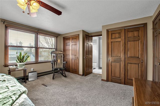 10 Mcintosh Drive, Lockport City, NY 14094