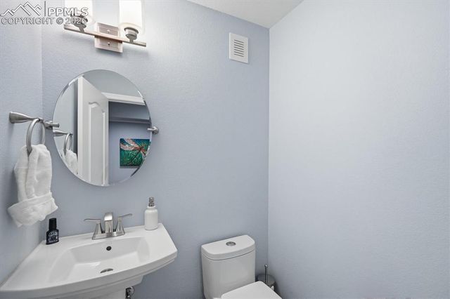 13892 Single Leaf Court, Colorado Springs, CO 80921