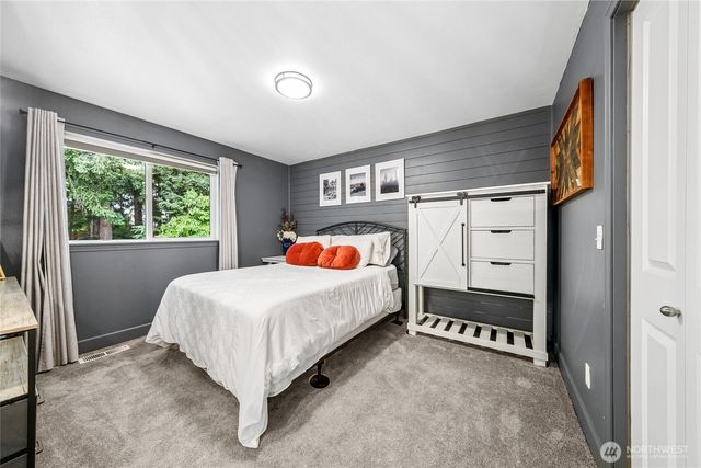 16007 135th AVE CT E, Puyallup, WA 98374