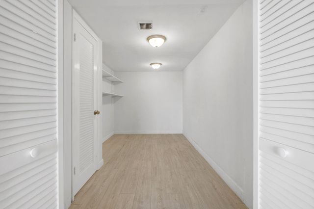 9101 W Sample Road 1004, Coral Springs, FL 33065