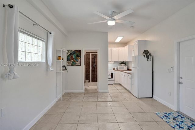 1012 NE 17th Court 2, Fort Lauderdale, FL 33305