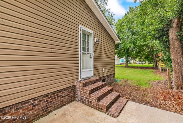 1075 Clubview Lane SW, Carolina Shores, NC 28467