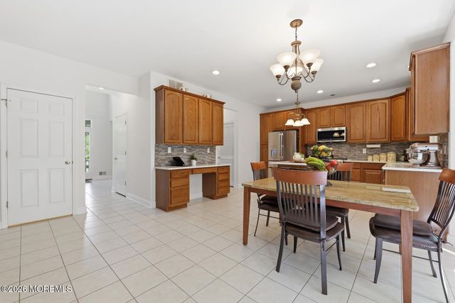 7 Cherry Tree Lane, Cream Ridge, NJ 08514