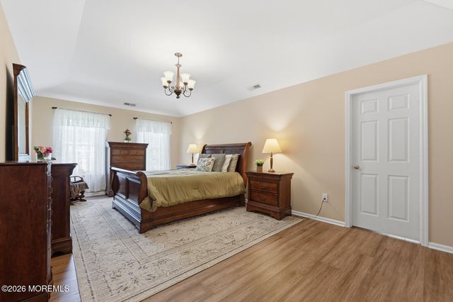 7 Cherry Tree Lane, Cream Ridge, NJ 08514