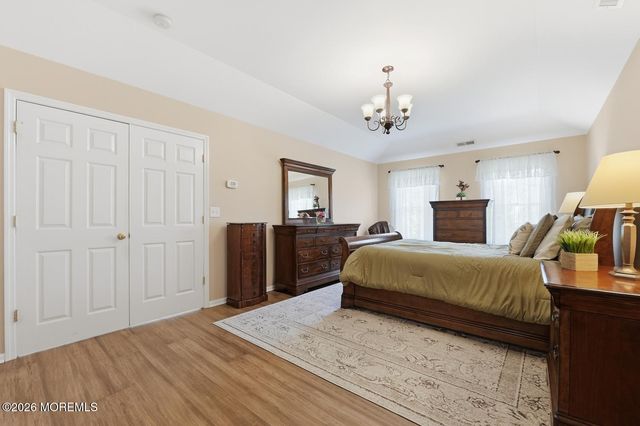 7 Cherry Tree Lane, Cream Ridge, NJ 08514