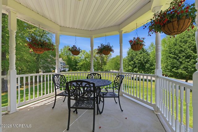 7 Cherry Tree Lane, Cream Ridge, NJ 08514