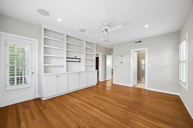 2048 Sul Ross Street, Houston, TX 77098