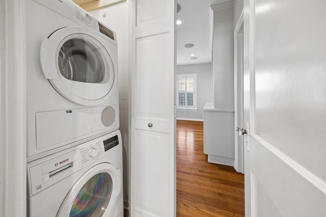 2048 Sul Ross Street, Houston, TX 77098