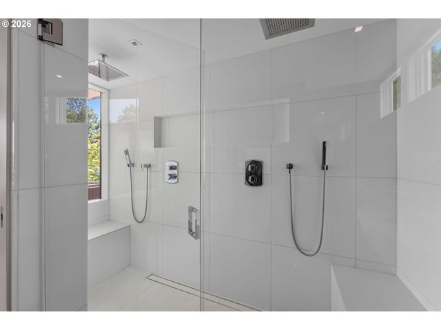 4236 Sw MCDONNELL Ter, Portland, OR 97239