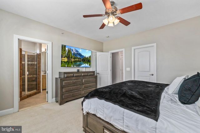2268 MERSEYSIDE DR, Woodbridge, VA 22191
