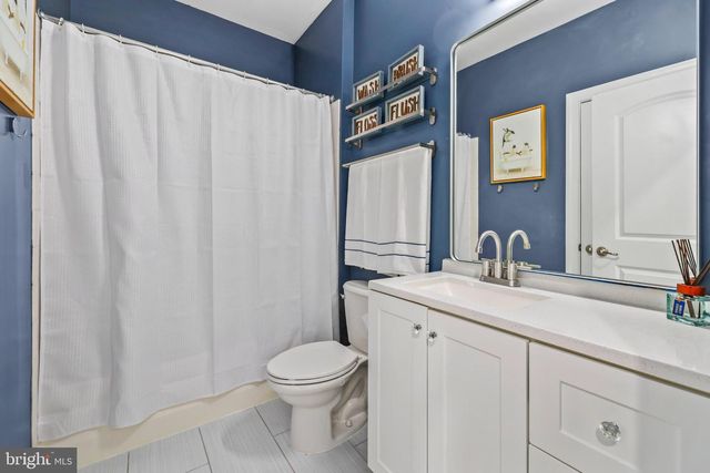 2268 MERSEYSIDE DR, Woodbridge, VA 22191