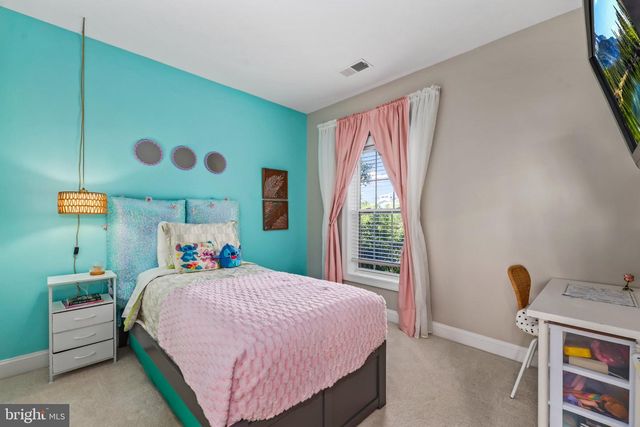 2268 MERSEYSIDE DR, Woodbridge, VA 22191