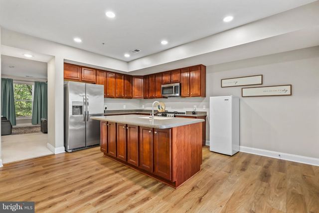 2268 MERSEYSIDE DR, Woodbridge, VA 22191
