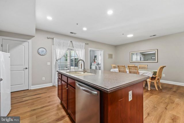 2268 MERSEYSIDE DR, Woodbridge, VA 22191