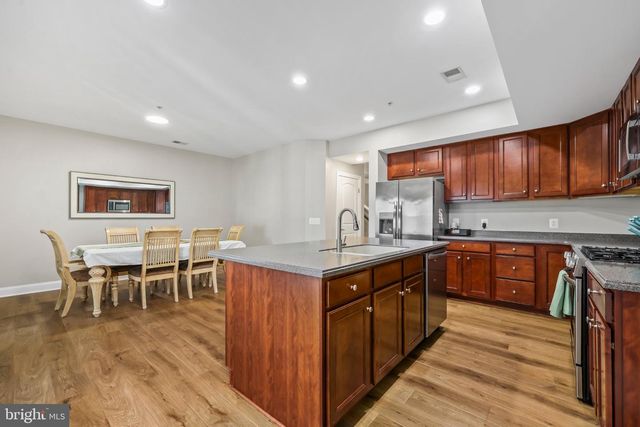 2268 MERSEYSIDE DR, Woodbridge, VA 22191