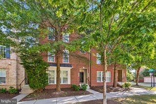2268 MERSEYSIDE DR, Woodbridge, VA 22191