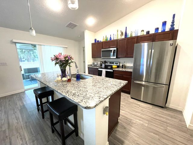 714 Davidson Street SE, Palm Bay, FL 32909