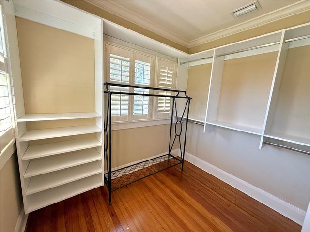 5406 N SUWANEE AVENUE, Tampa, FL 33604