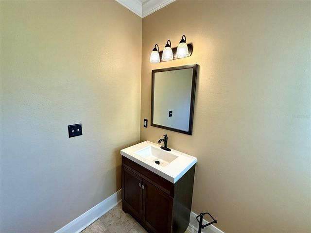 5406 N SUWANEE AVENUE, Tampa, FL 33604