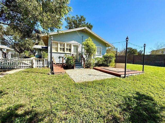 5406 N SUWANEE AVENUE, Tampa, FL 33604