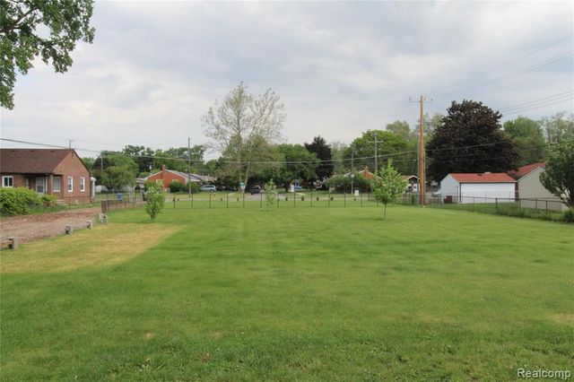 24901 Joy Road, Dearborn Heights, MI 48127