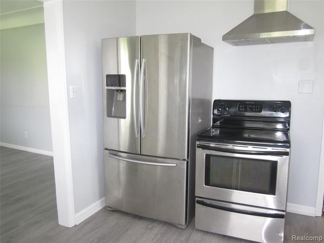 24901 Joy Road, Dearborn Heights, MI 48127