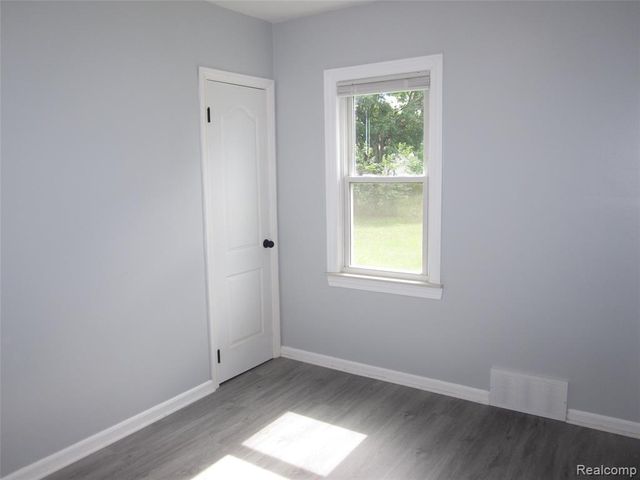 24901 Joy Road, Dearborn Heights, MI 48127