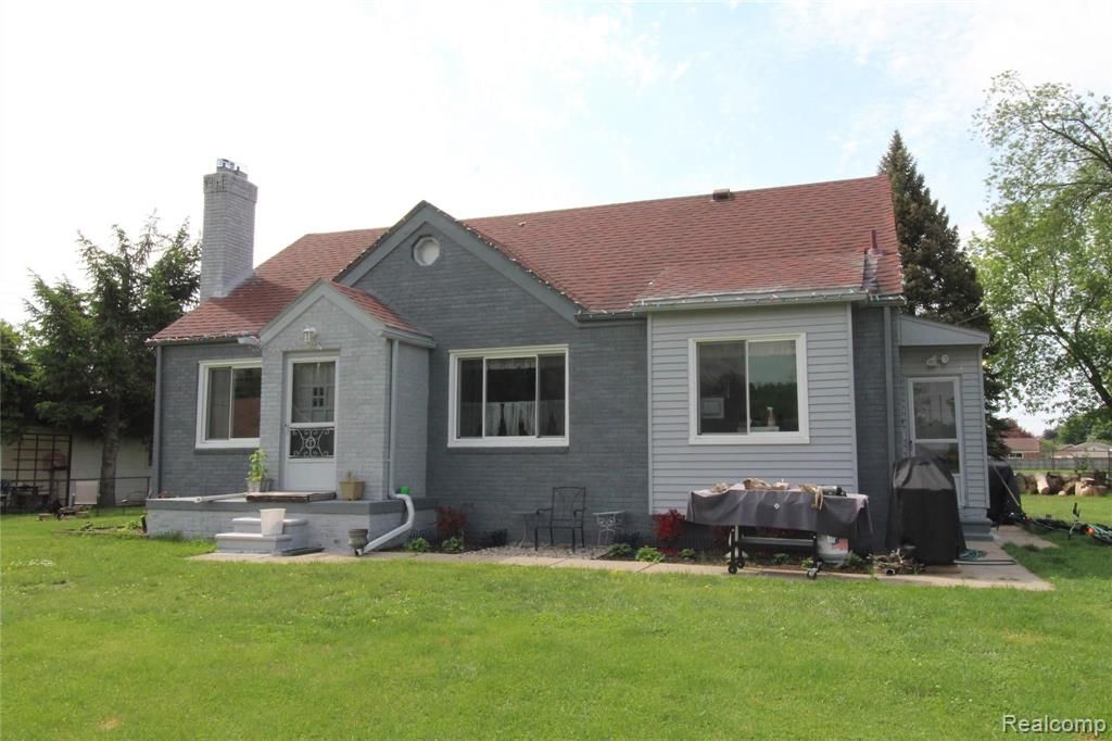 24901 Joy Road, Dearborn Heights, MI 48127