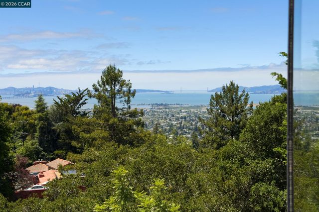 7-9 El Portal Ct, Berkeley, CA 94708