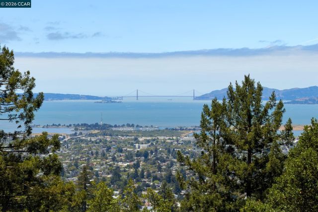 7-9 El Portal Ct, Berkeley, CA 94708