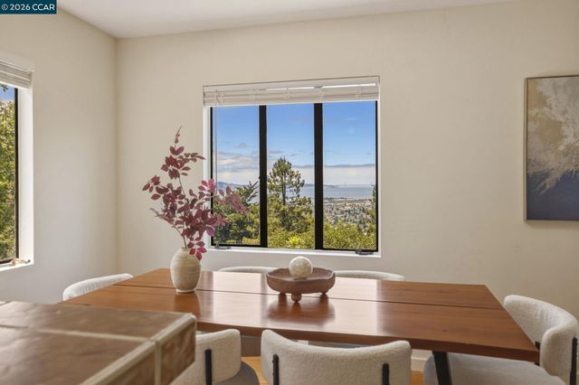 7-9 El Portal Ct, Berkeley, CA 94708