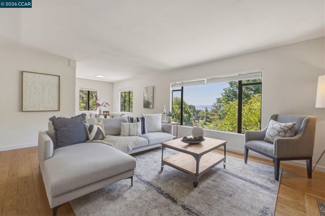 7-9 El Portal Ct, Berkeley, CA 94708
