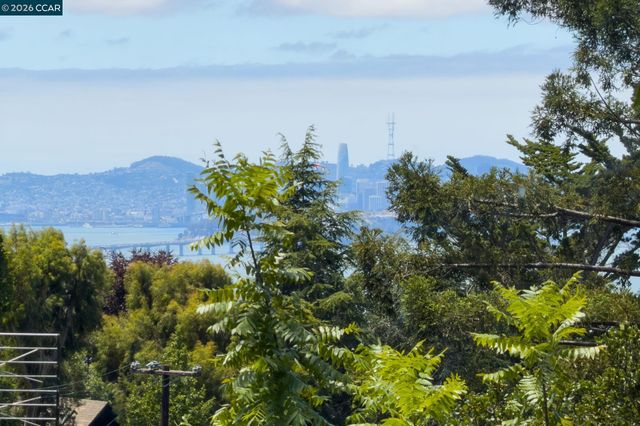 7-9 El Portal Ct, Berkeley, CA 94708