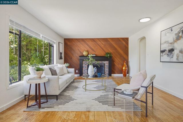 7-9 El Portal Ct, Berkeley, CA 94708
