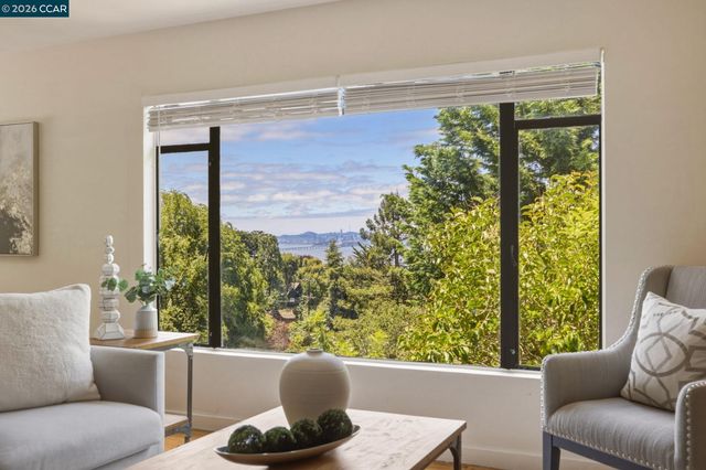7-9 El Portal Ct, Berkeley, CA 94708