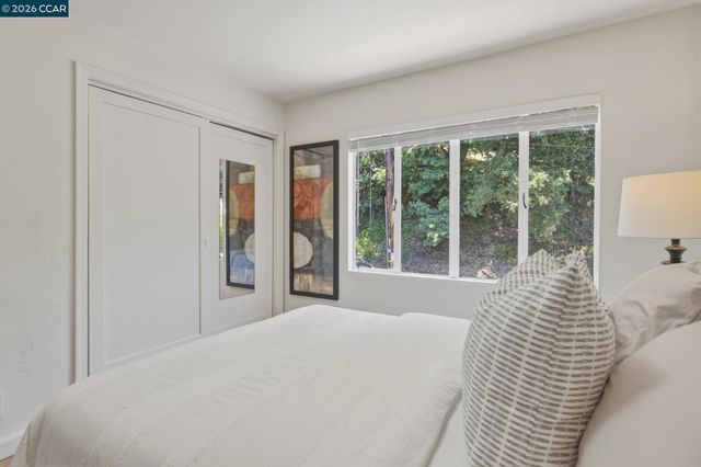 7-9 El Portal Ct, Berkeley, CA 94708