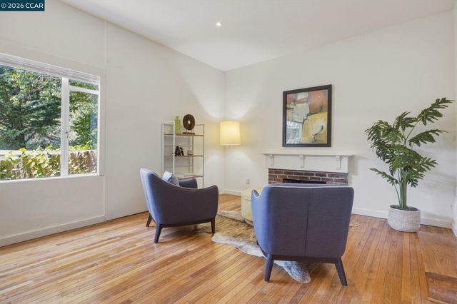 7-9 El Portal Ct, Berkeley, CA 94708