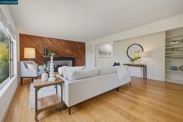 7-9 El Portal Ct, Berkeley, CA 94708