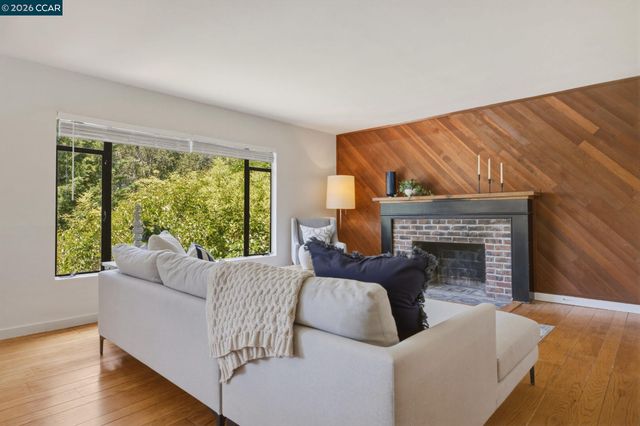 7-9 El Portal Ct, Berkeley, CA 94708
