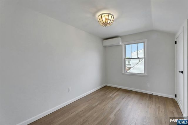 12-68 12th Street, Fair Lawn, NJ 07410