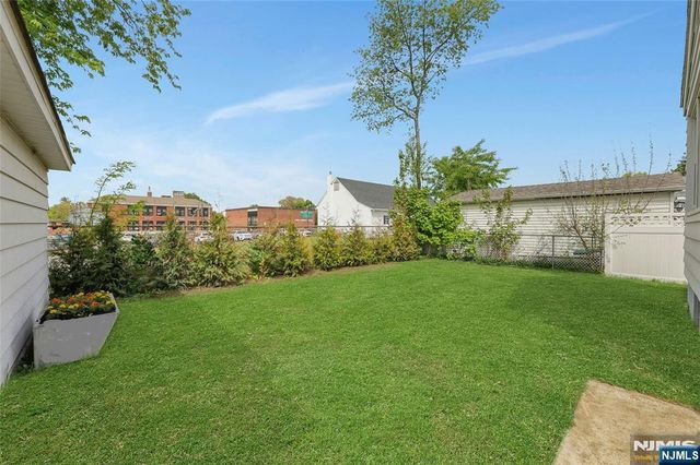 12-68 12th Street, Fair Lawn, NJ 07410