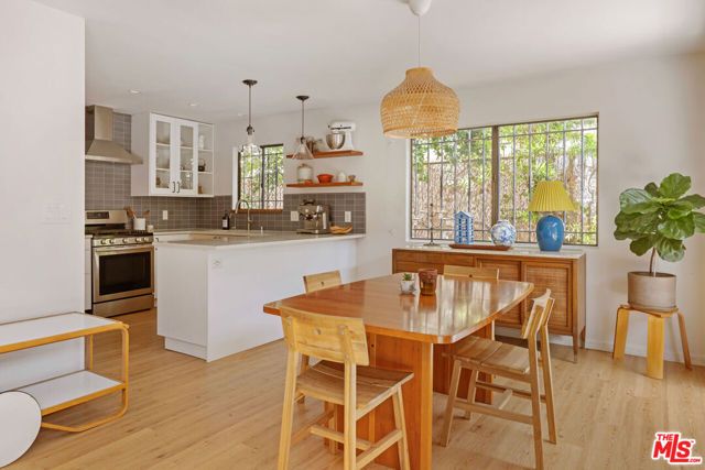 1910 Rodney Drive 9, Los Angeles, CA 90027
