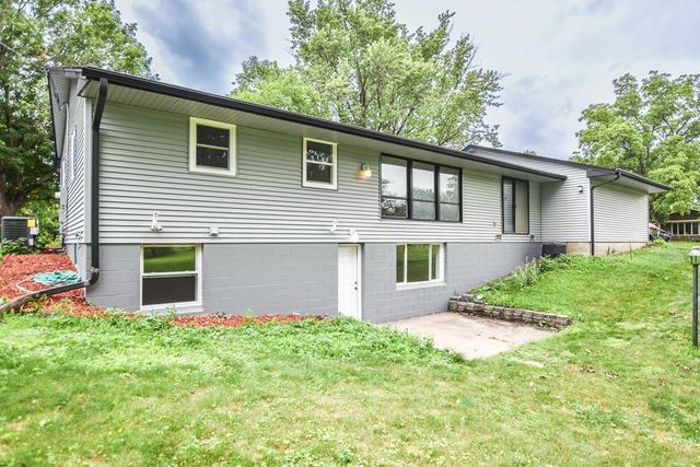 6631 Jackson Street NE, Fridley, MN 55432