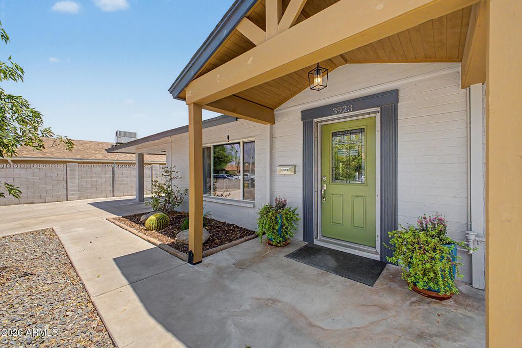 3923 S DORSEY Lane, Tempe, AZ 85282 — photo 2