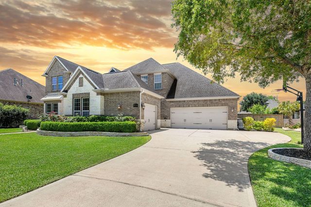 32210 Waterford Crest Lane, Fulshear, TX 77441