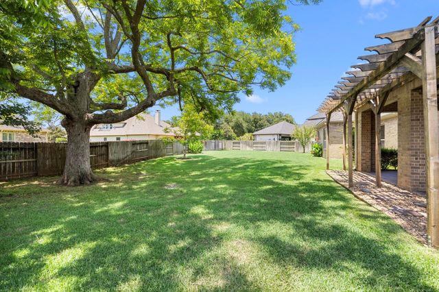 32210 Waterford Crest Lane, Fulshear, TX 77441