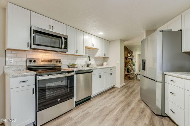 146 Ollie Collins Road, Elizabethton, TN 37643