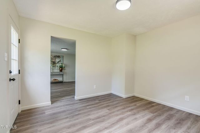 146 Ollie Collins Road, Elizabethton, TN 37643